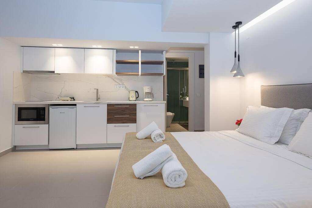 Iris Luxury Apartment At The Heraklion Center Екстериор снимка