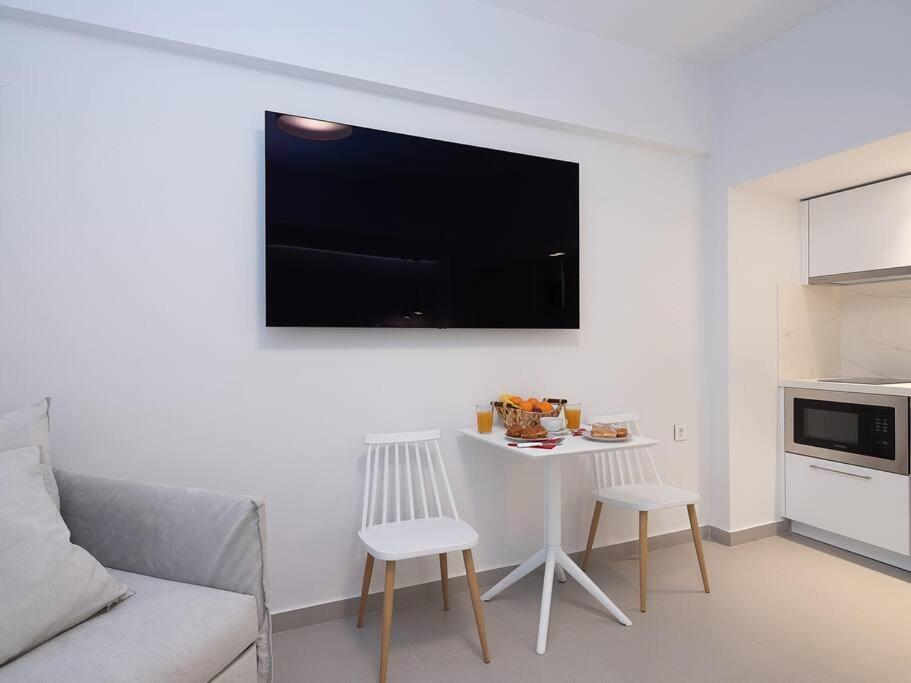 Iris Luxury Apartment At The Heraklion Center Екстериор снимка
